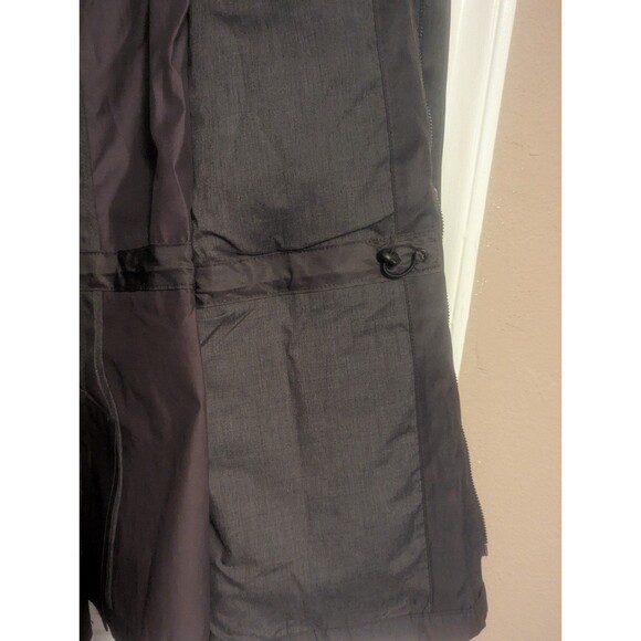 Calvin Klein Body Fit Windbreaker Jacket - Picture 9 of 10